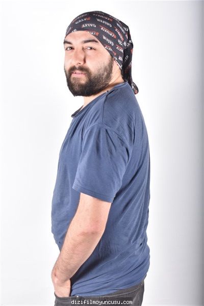 Nevşehir Dizi Film Oyuncusu Rıdvan 28 Yaşında 178cm Boyunda 82 Kilo