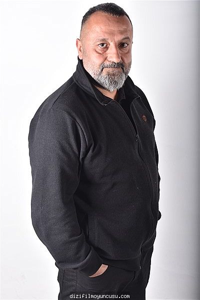Erkek Oyuncular Adayımız Tarkan