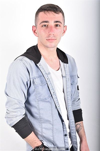 Erkek Oyuncular Adayımız Melih