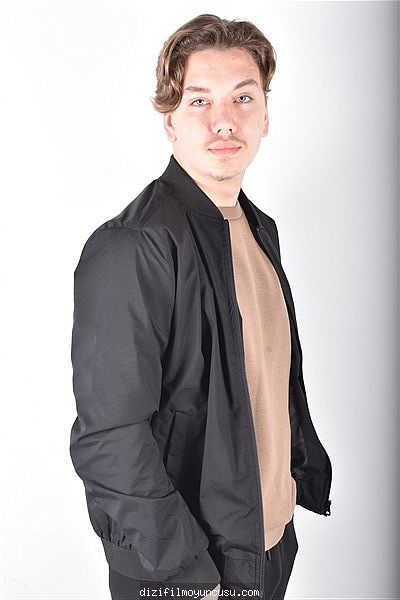 Erkek Oyuncular Adayımız Barış