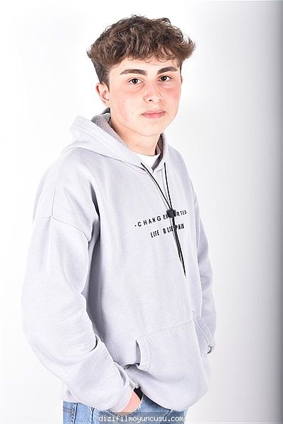 Erkek Oyuncular Adayımız Yavuz