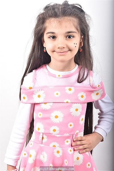 Çocuk Oyuncular Adayımız Zeynep