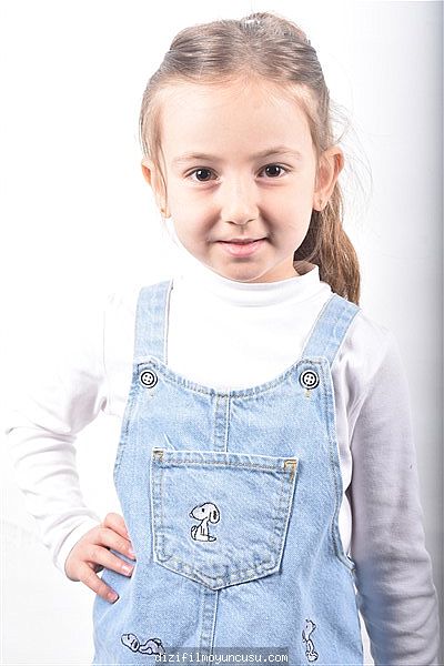 Çocuk Oyuncular Adayımız Naz