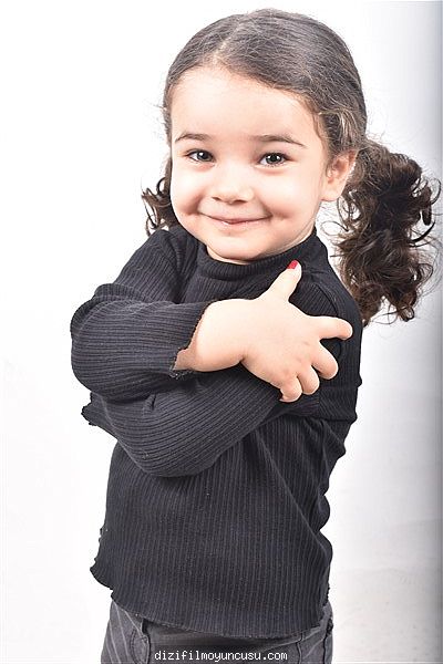 Çocuk Oyuncular Adayımız Miray