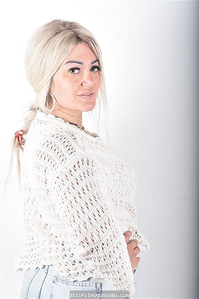 Kadın Oyuncular Adayımız Samire