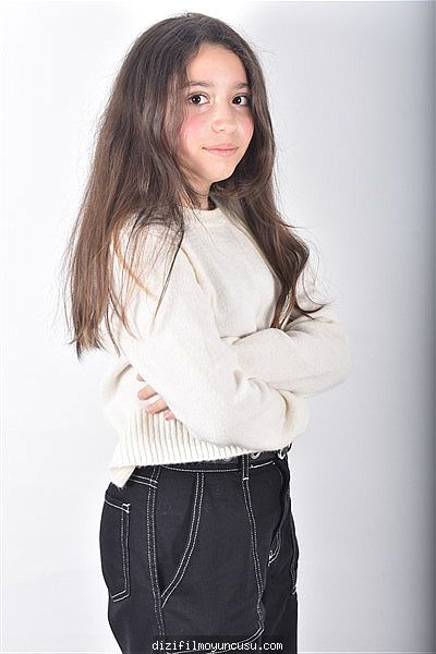 Çocuk Oyuncular Adayımız Azra