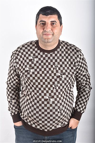 Erkek Oyuncular Adayımız Metin