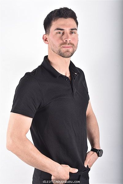 Erkek Oyuncular Adayımız Mustafa