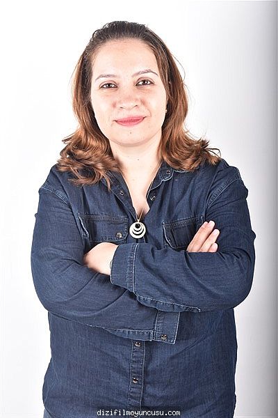 Kadın Oyuncular Adayımız Özge