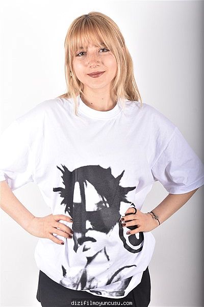 Kadın Oyuncular Adayımız Azra