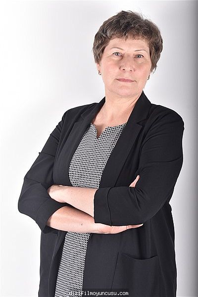 Kadın Oyuncular Adayımız İrina