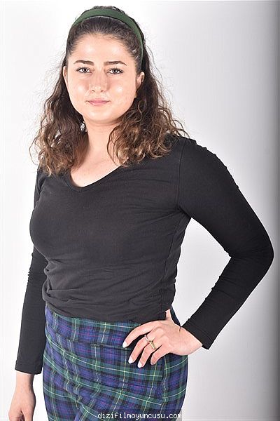 Kadın Oyuncular Adayımız Pelin