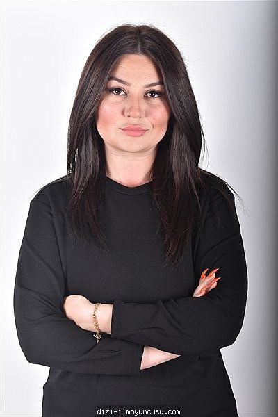 Kadın Oyuncular Adayımız Sünbül
