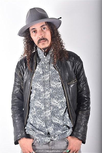 Erkek Oyuncular Adayımız Yassine