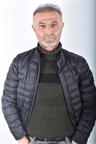 Erkek Oyuncular Adayımız Hüseyin
