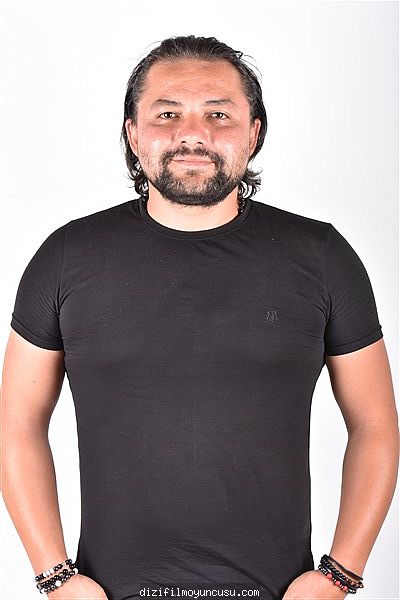 Erkek Oyuncular Adayımız Hüseyin