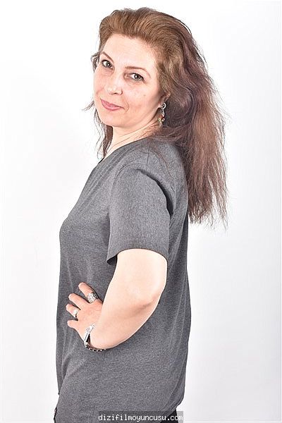 Kadın Oyuncular Adayımız Arzu