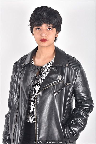 Kadın Oyuncular Adayımız Zahra