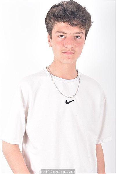 Erkek Oyuncular Adayımız Mustafa