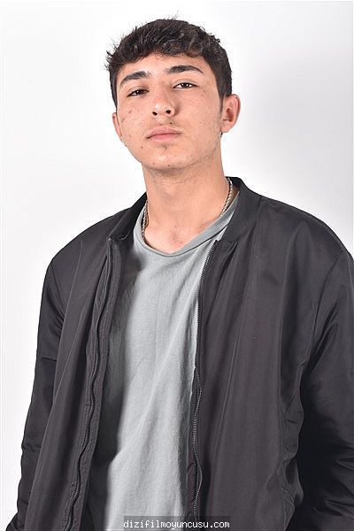 Erkek Oyuncular Adayımız Ozan