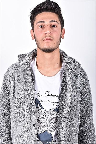 Erkek Oyuncular Adayımız Alper