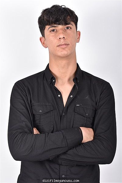 Erkek Oyuncular Adayımız Mehmet