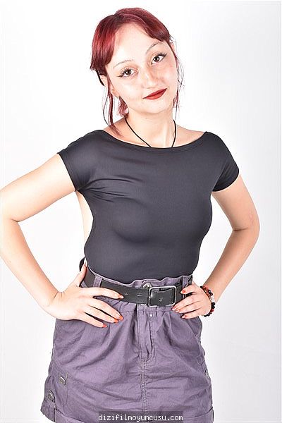 Kadın Oyuncular Adayımız Sena