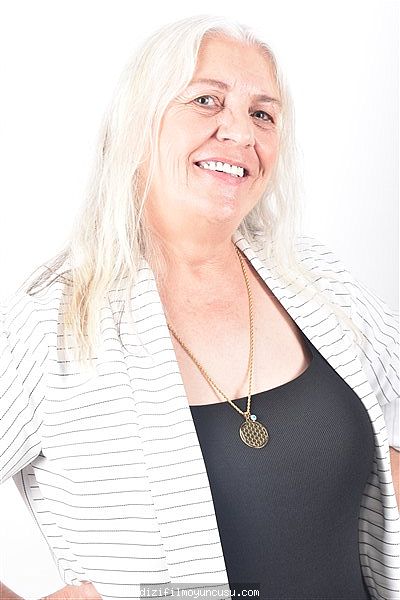 Kadın Oyuncular Adayımız Aysel