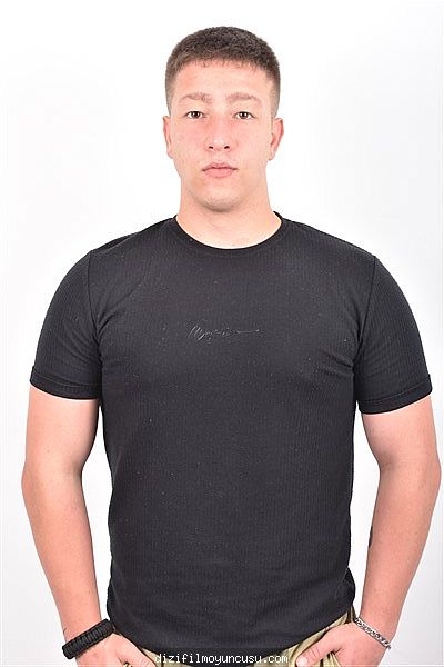 Erkek Oyuncular Adayımız Emre