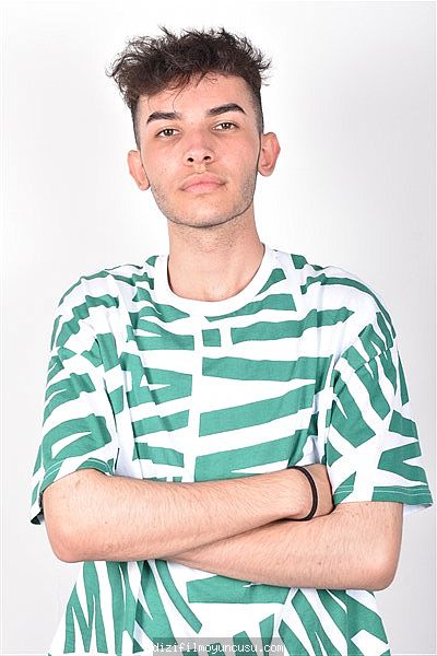 Erkek Oyuncular Adayımız Eren
