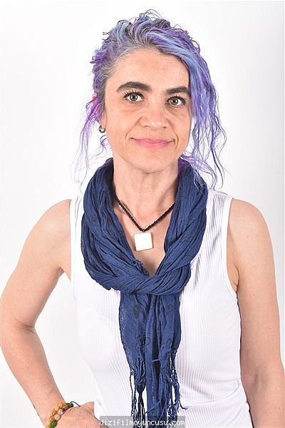 Kadın Oyuncular Adayımız Belgin
