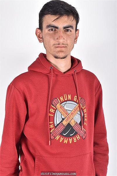 Erkek Oyuncular Adayımız Erol