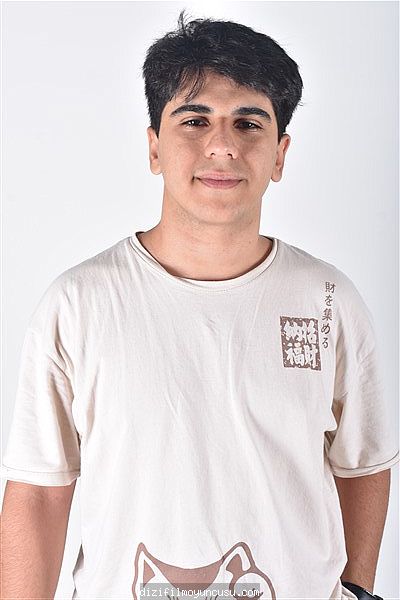 Erkek Oyuncular Adayımız Mustafa