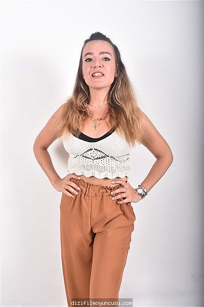 Kadın Oyuncular Adayımız Elif