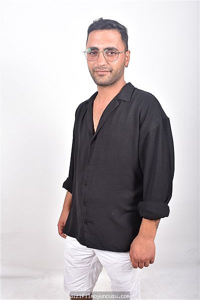 Erkek Oyuncular Adayımız Hüseyin