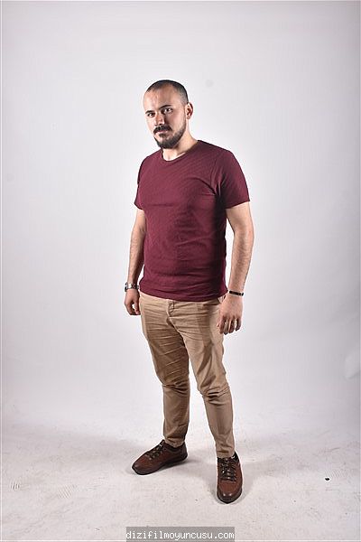 Erkek Oyuncular Adayımız Mustafa