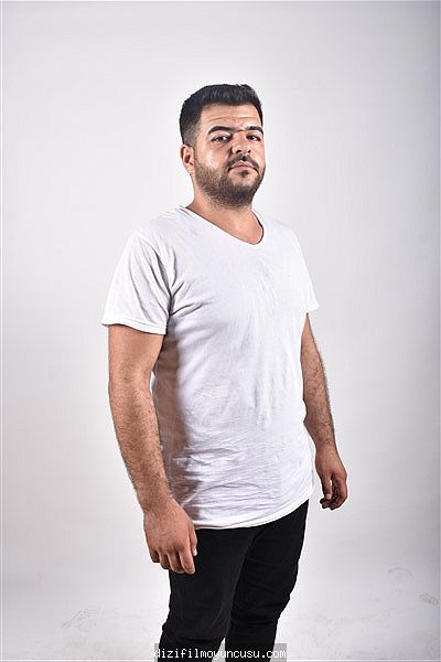 Erkek Oyuncular Adayımız Mustafa