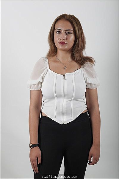 Kadın Oyuncular Adayımız Yaprak