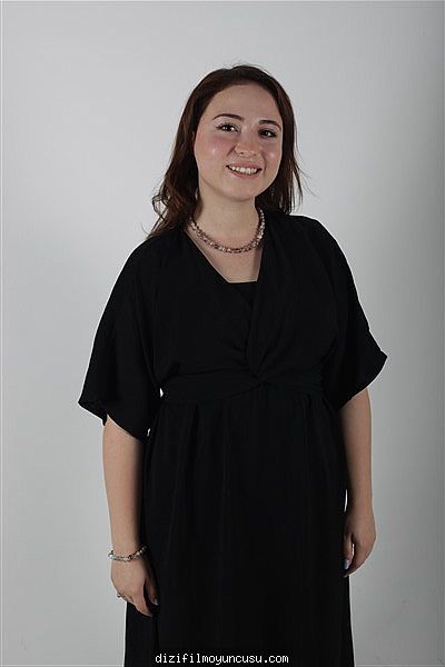 Kadın Oyuncular Adayımız Selenay
