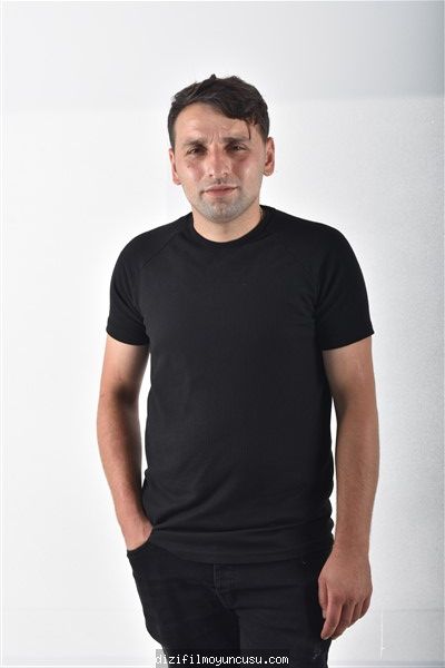 Rize Dizi Film Oyuncusu Murat 30 Yaşında 172cm Boyunda 75 Kilo Hedefi