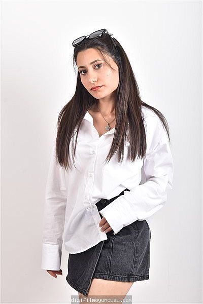 Kadın Oyuncular Adayımız Zuhal