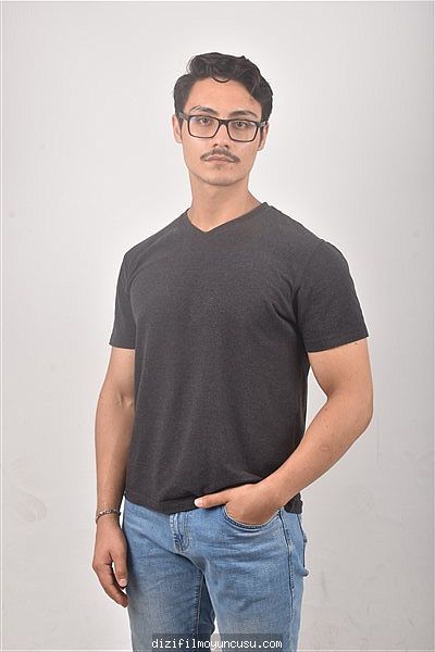 Erkek Oyuncular Adayımız Umut
