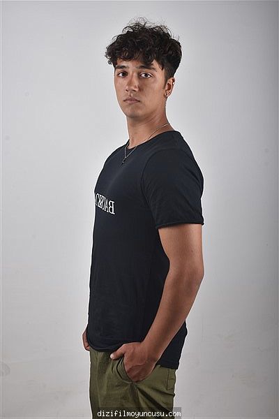 Erkek Oyuncular Adayımız Eren