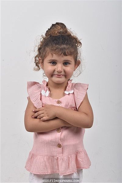 Çocuk Oyuncular Adayımız Serra