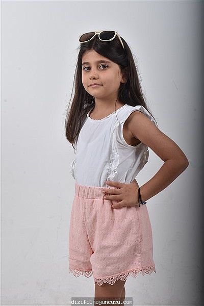 Çocuk Oyuncular Adayımız Elif