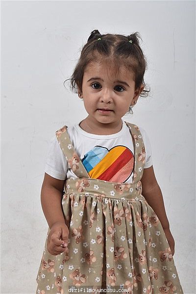 Çocuk Oyuncular Adayımız Elif