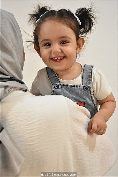 Çocuk Oyuncular Adayımız Mihra