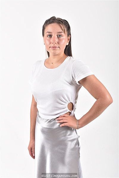 Kadın Oyuncular Adayımız Polina