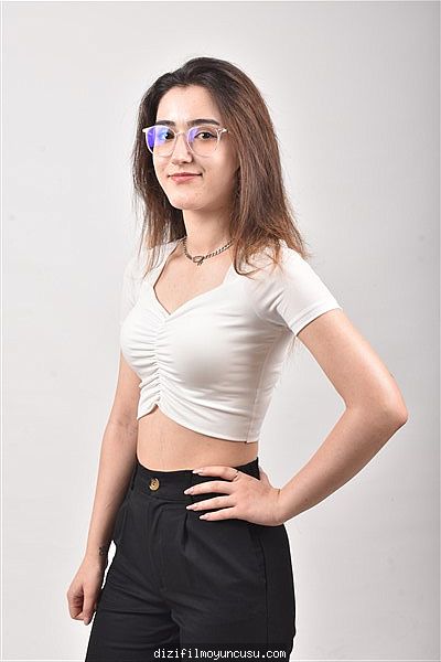 Kadın Oyuncular Adayımız Simge