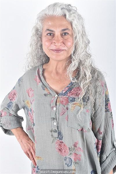 Kadın Oyuncular Adayımız Serap